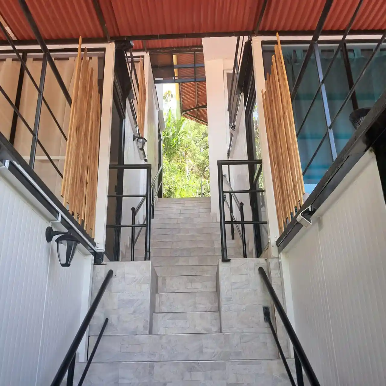 Imagen de las instalaciones de MINCA SEASON BIRDS